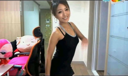 韩国女主播抬腿,瞬间引发全网热议！