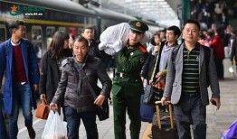 负重前行拍摄花絮,揭秘拍摄花絮中的奋斗瞬间