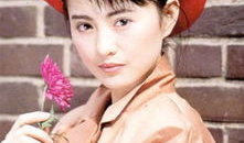 宗天意跟李赛凤照片,光影交错，演绎经典瞬间