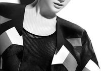 于果资料,探寻中国当代艺术家的创新之路