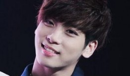 天平座男明星.,揭秘天平座男明星的独特魅力