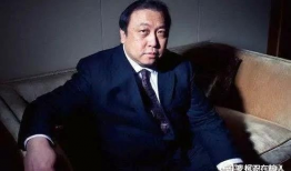 刘青云年轻照片,从青涩少年到影坛巨星
